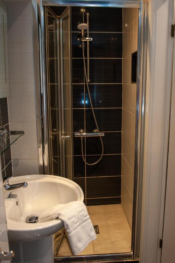 Osborne Hotel 2*